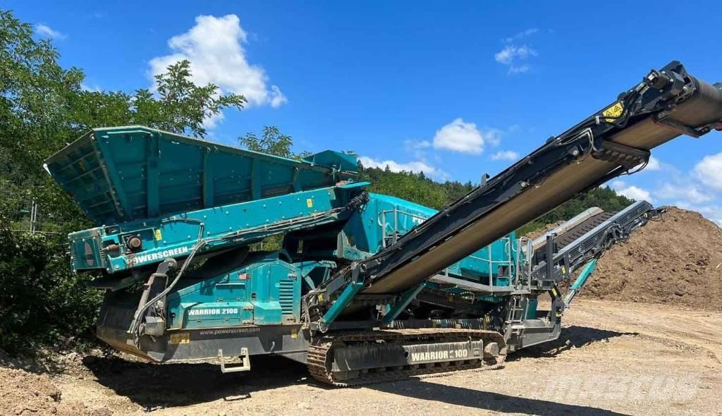  POWERSREEN 2100 自走式スクリーン
