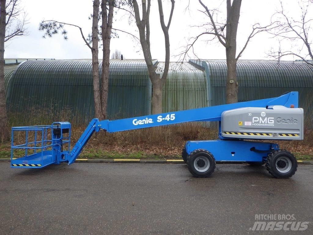 Genie S45 ブームリフト　直伸型
