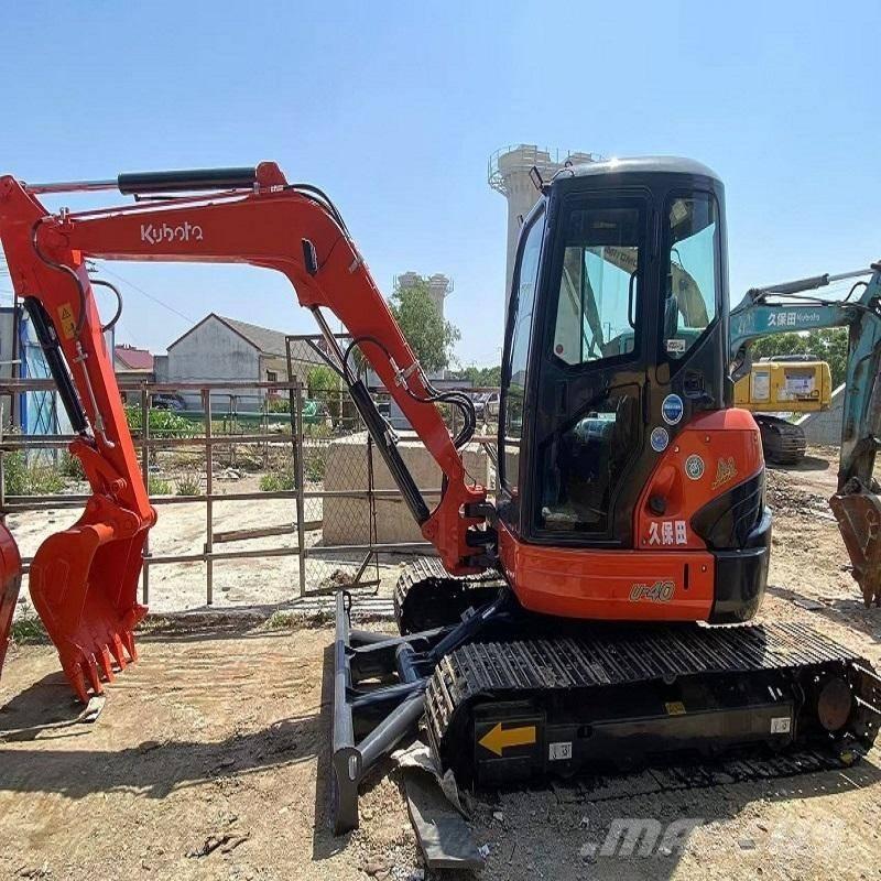 Kubota U 40-3 ミニ油圧ショベル 7t以下（ミニユンボ・ミニディガー）