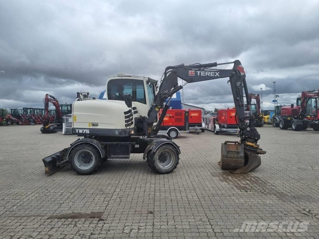 Terex TW 75 ホイール式油圧ショベル（パワーショベル・ユンボ・バックホー）