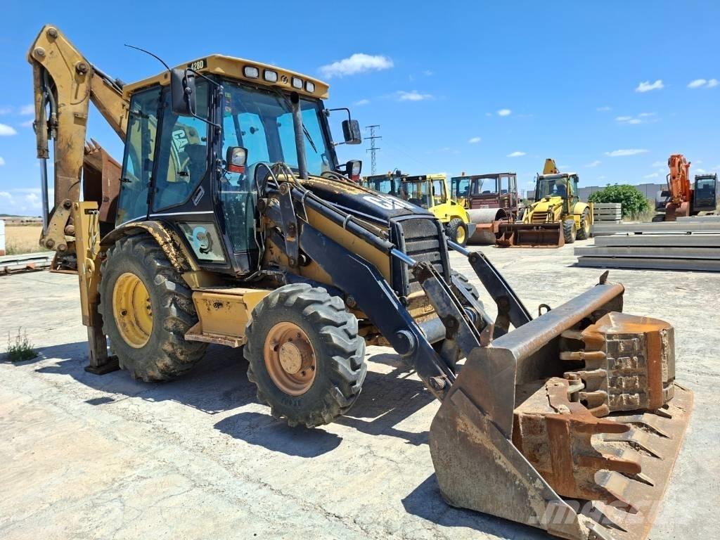 CAT 428 D バックホーローダー