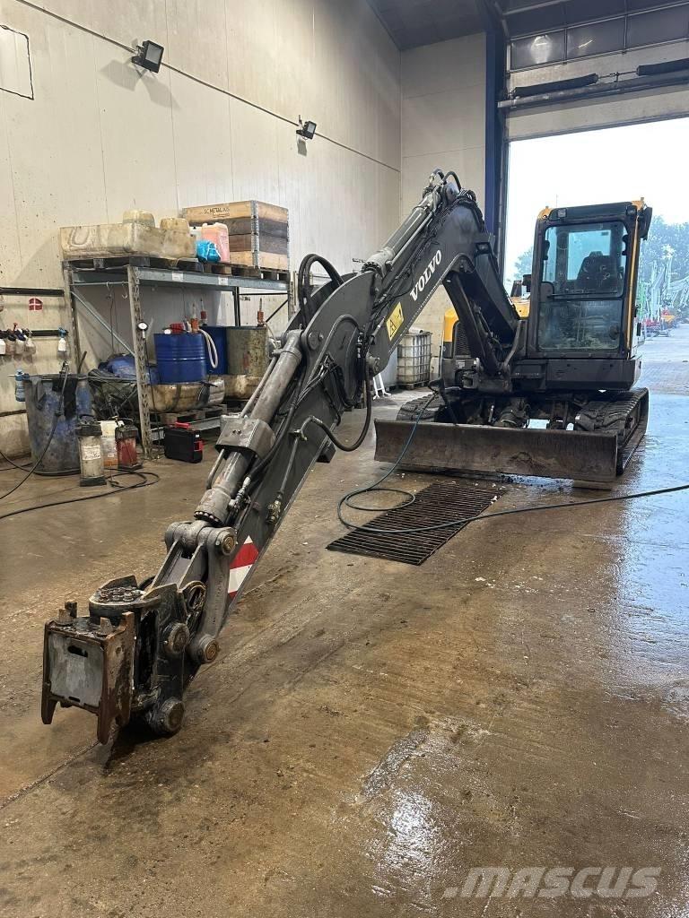 Volvo ECR 88 D ミニ油圧ショベル 7t以下（ミニユンボ・ミニディガー）