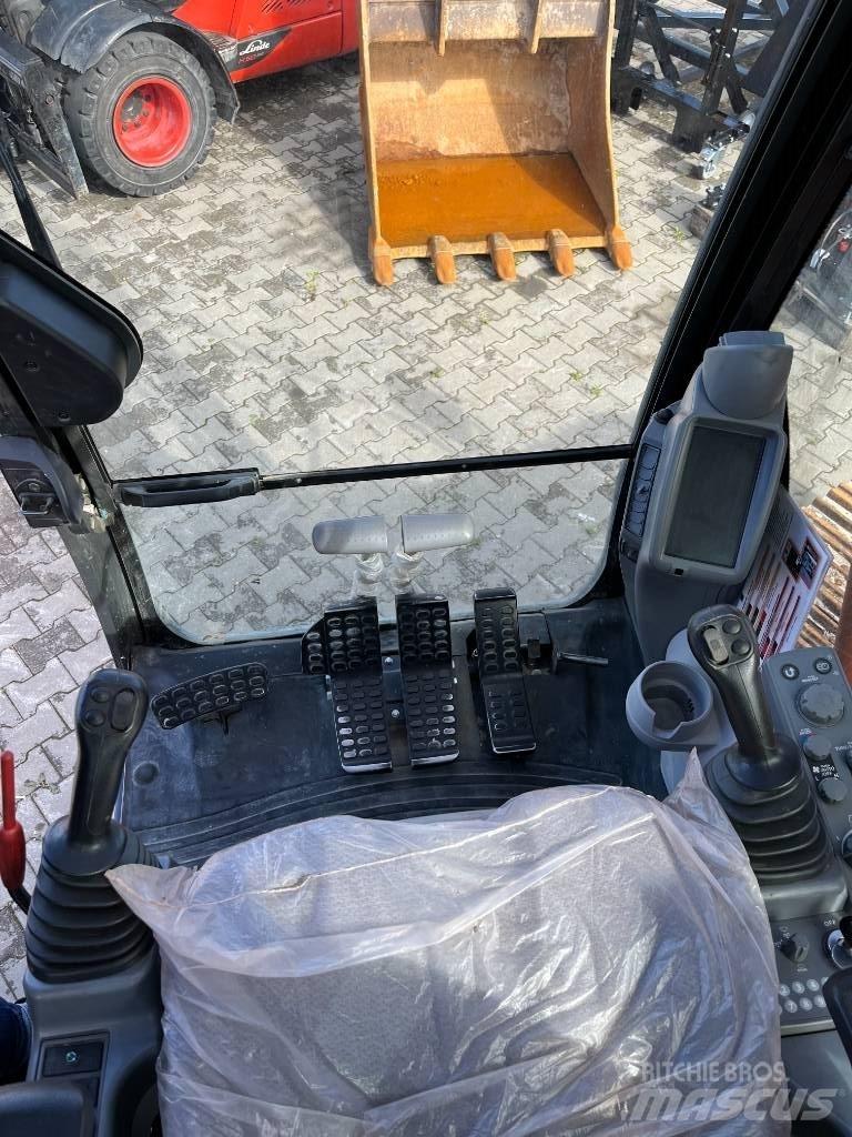 Hitachi ZX 210 LC-6 大型油圧ショベル12t以上（パワーショベル・ユンボ）