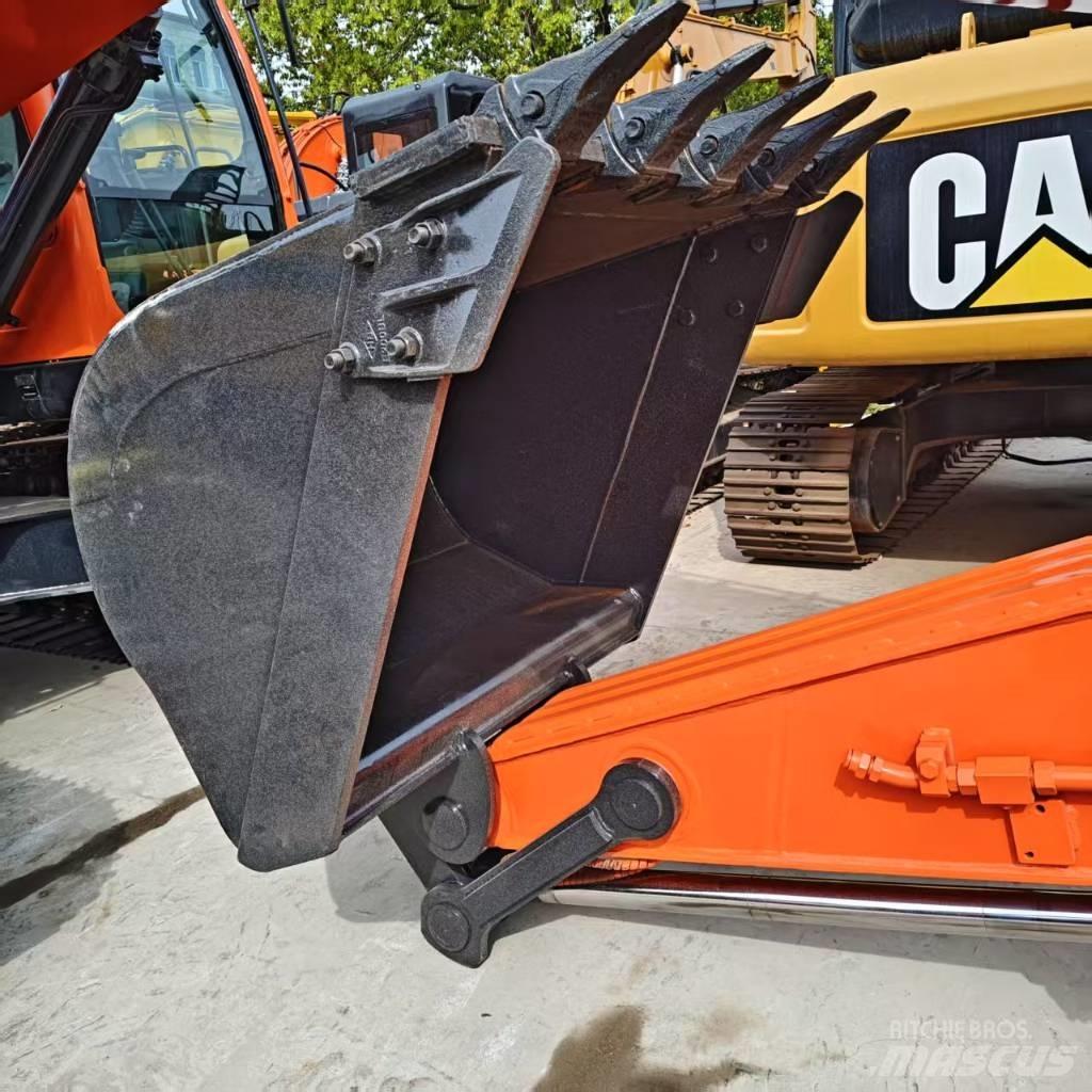 Doosan DX 225 大型油圧ショベル12t以上（パワーショベル・ユンボ）
