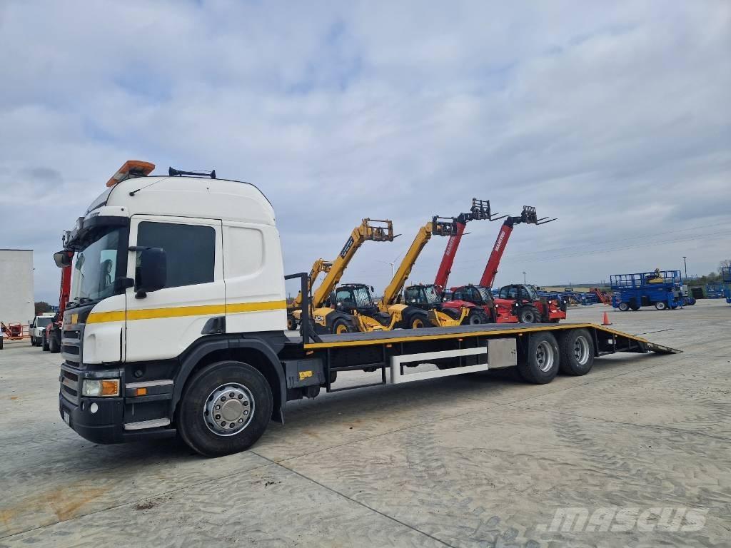 Scania P 400 平ボディー／ウインチトラック