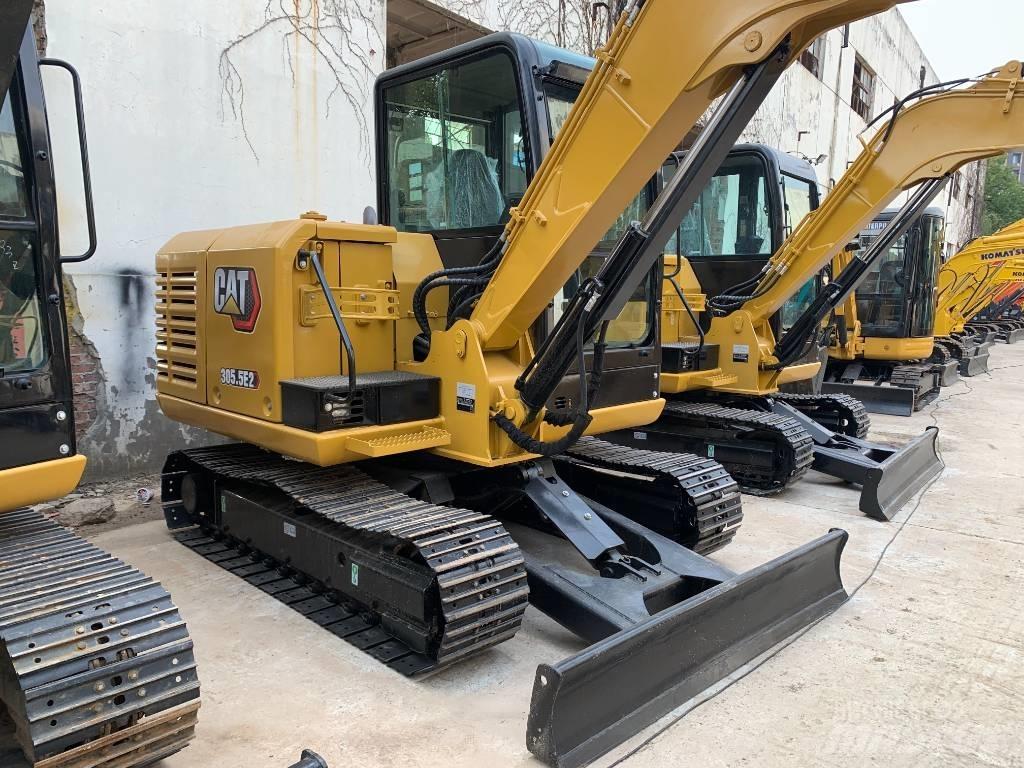 CAT 305.5E2 大型油圧ショベル12t以上（パワーショベル・ユンボ）