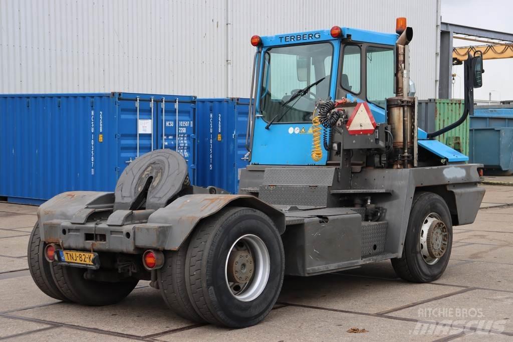 Terberg RT222 ターミナルトラクター