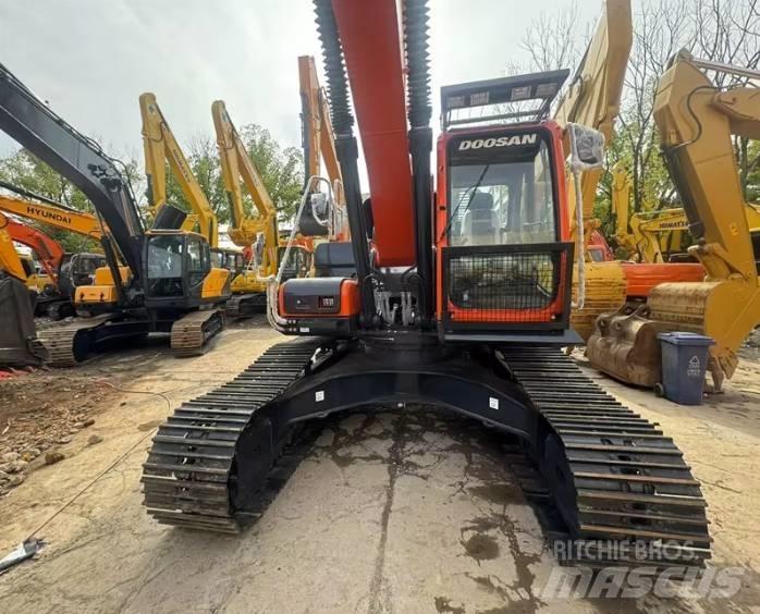 Doosan DX300LC-9C 大型油圧ショベル12t以上（パワーショベル・ユンボ）
