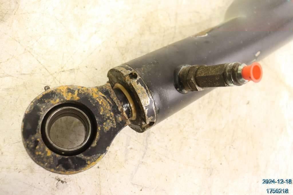 Ljungby L 12 油圧機