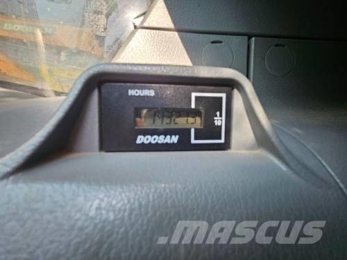 Doosan DX 300 LC-5 大型油圧ショベル12t以上（パワーショベル・ユンボ）
