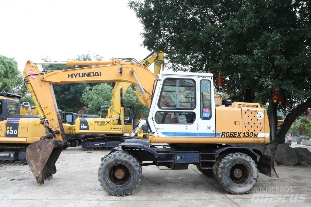 Hyundai Robex 130 W ホイール式油圧ショベル（パワーショベル・ユンボ・バックホー）