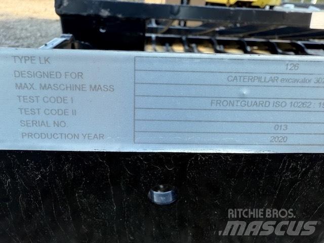 CAT CABIN SECURITY キャビン及び内装
