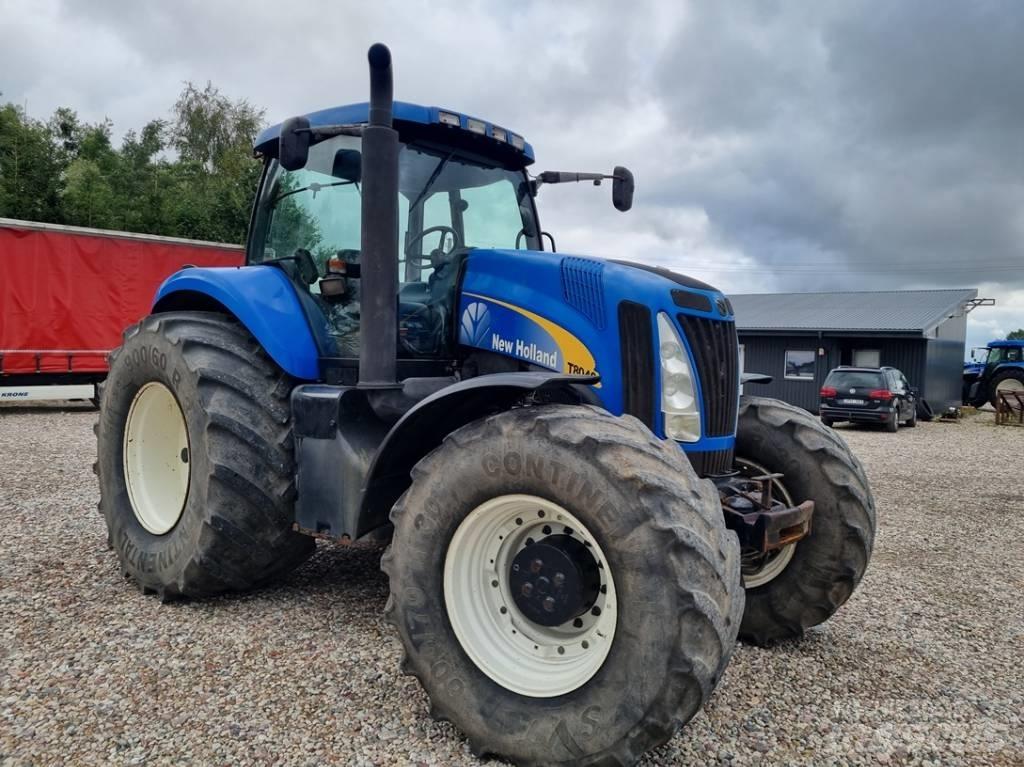 New Holland T 8040 トラクター