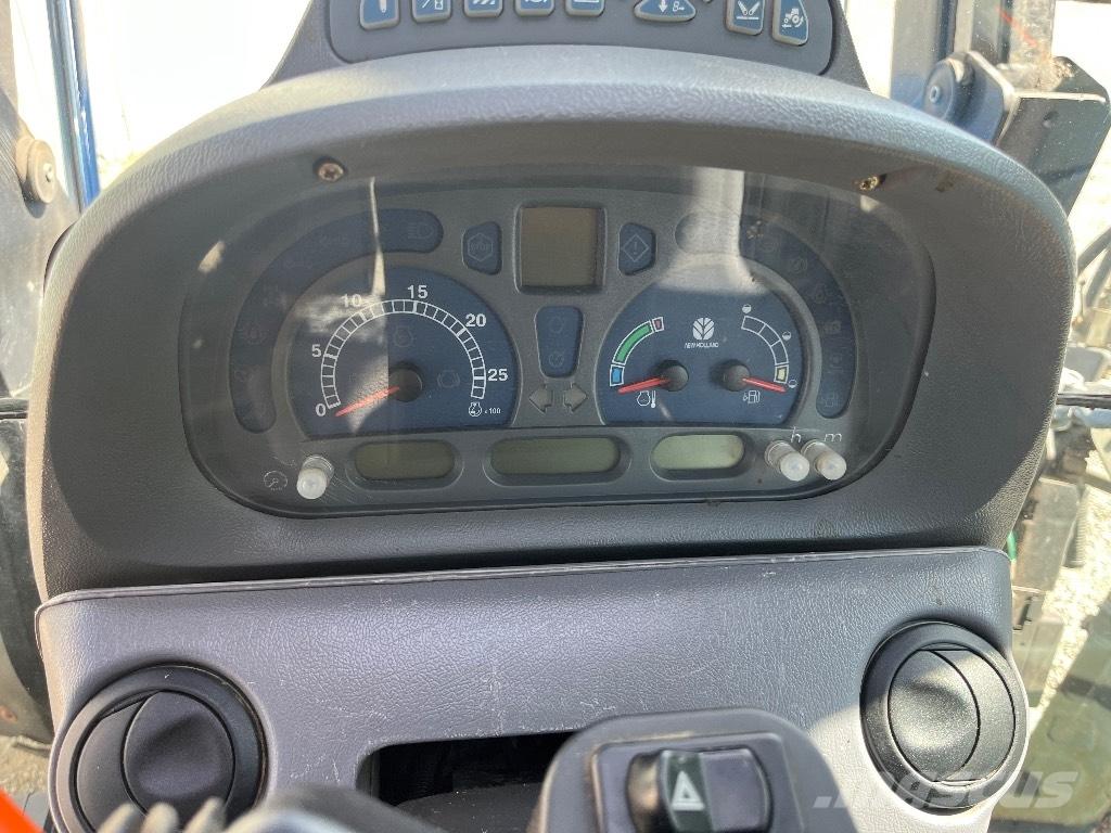 New Holland TS 135 A トラクター
