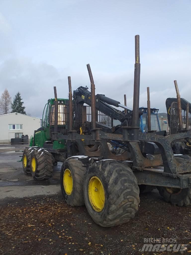 John Deere 1510 E フォワーダー