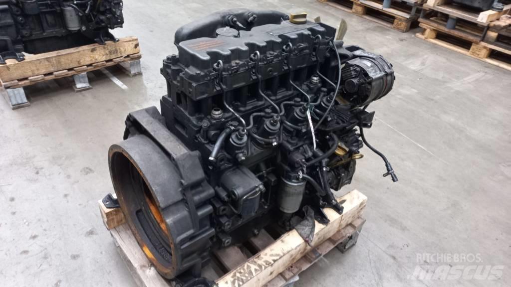Deutz BF4M2011 エンジン