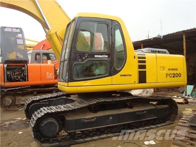 Komatsu PC 200 大型油圧ショベル12t以上（パワーショベル・ユンボ）