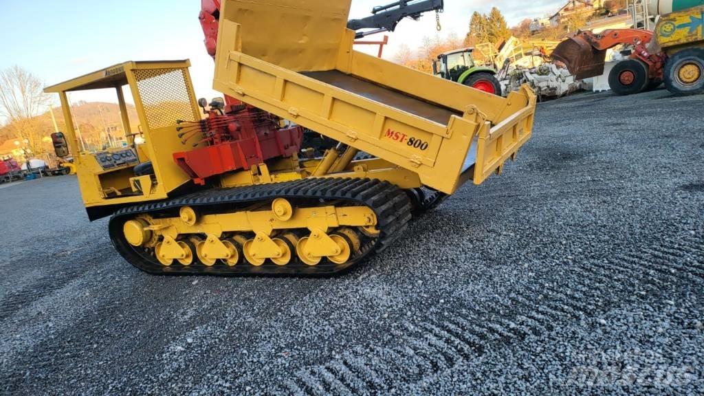 Morooka MST 800 E キャリアダンプ