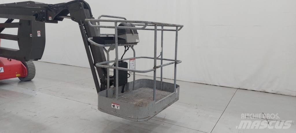 Manitou 170 AETJL ブームリフト　屈伸型