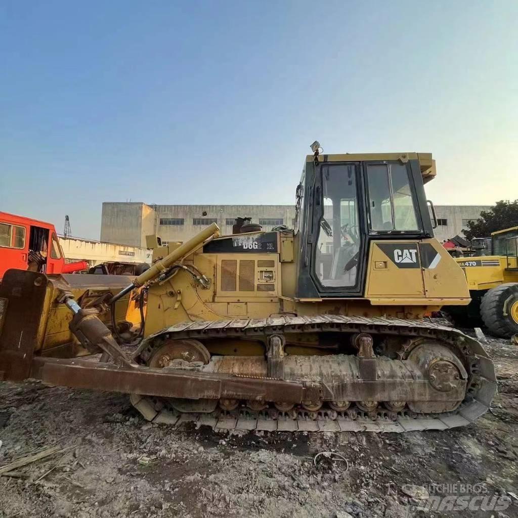 CAT D 6 G ブルドーザー