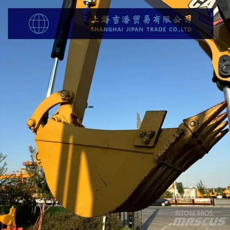 CAT 303.5 E ミニ油圧ショベル 7t以下（ミニユンボ・ミニディガー）