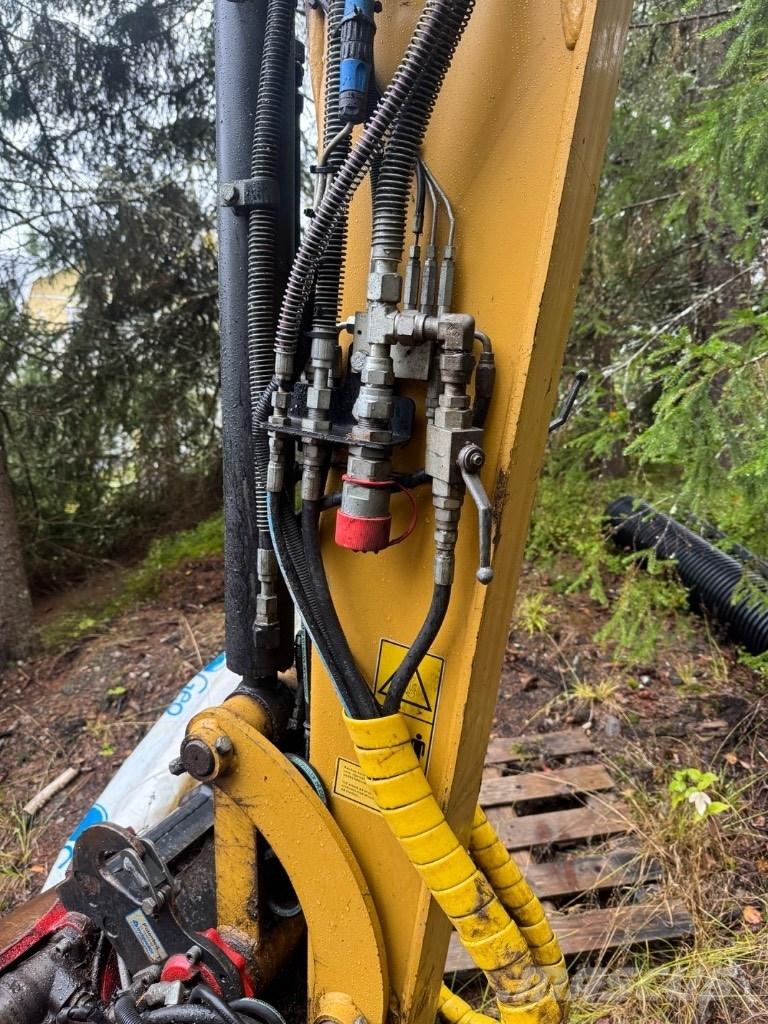 CAT 305 E CR ミニ油圧ショベル 7t以下（ミニユンボ・ミニディガー）