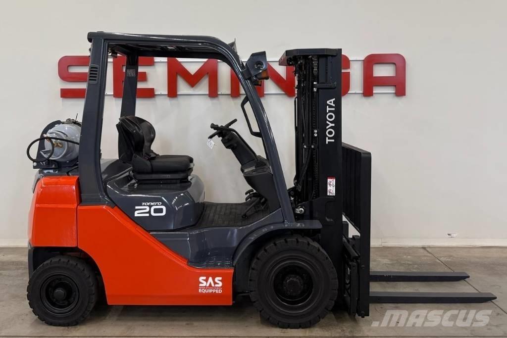 Toyota 10968 - 8FGF20 LPGフォークリフト