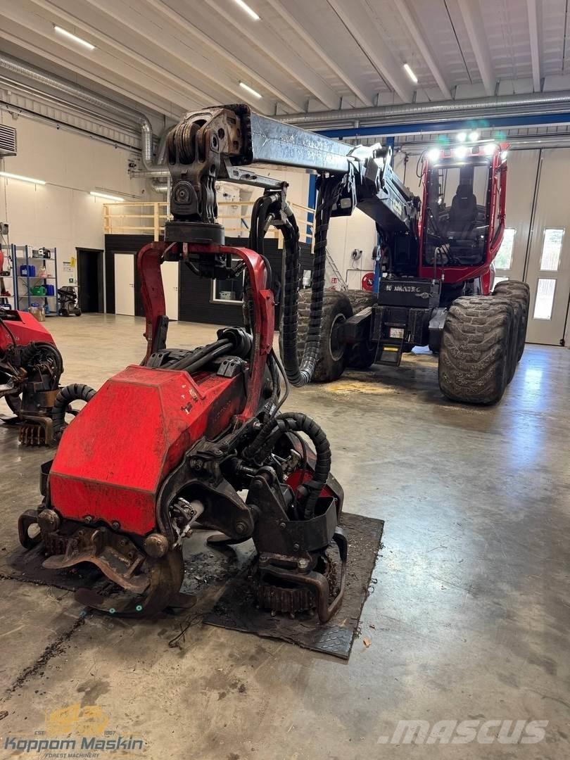 Komatsu 951 ハーベスター