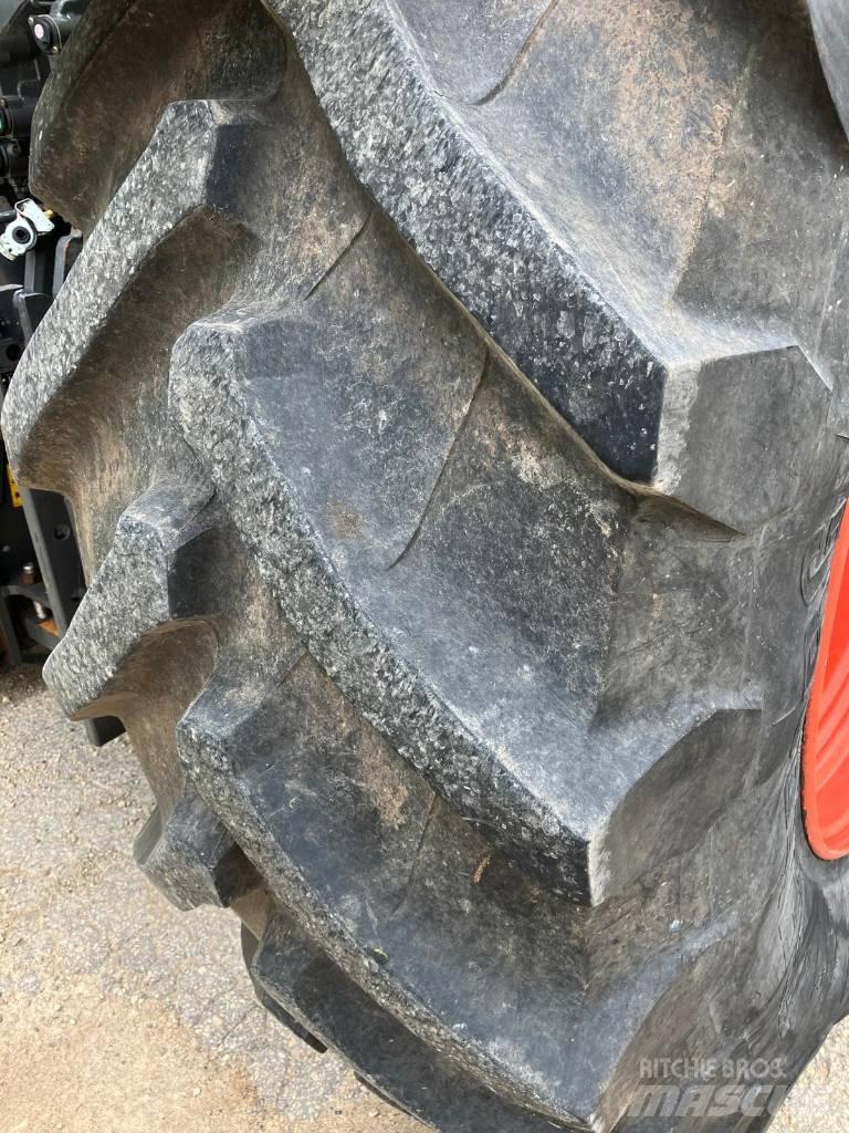 CLAAS Axion 920 トラクター