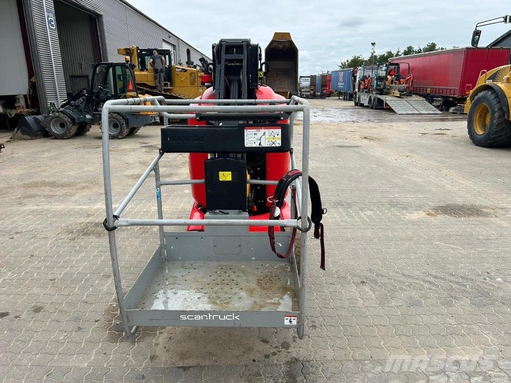 Manitou 100 VJR ブームリフト　屈伸型