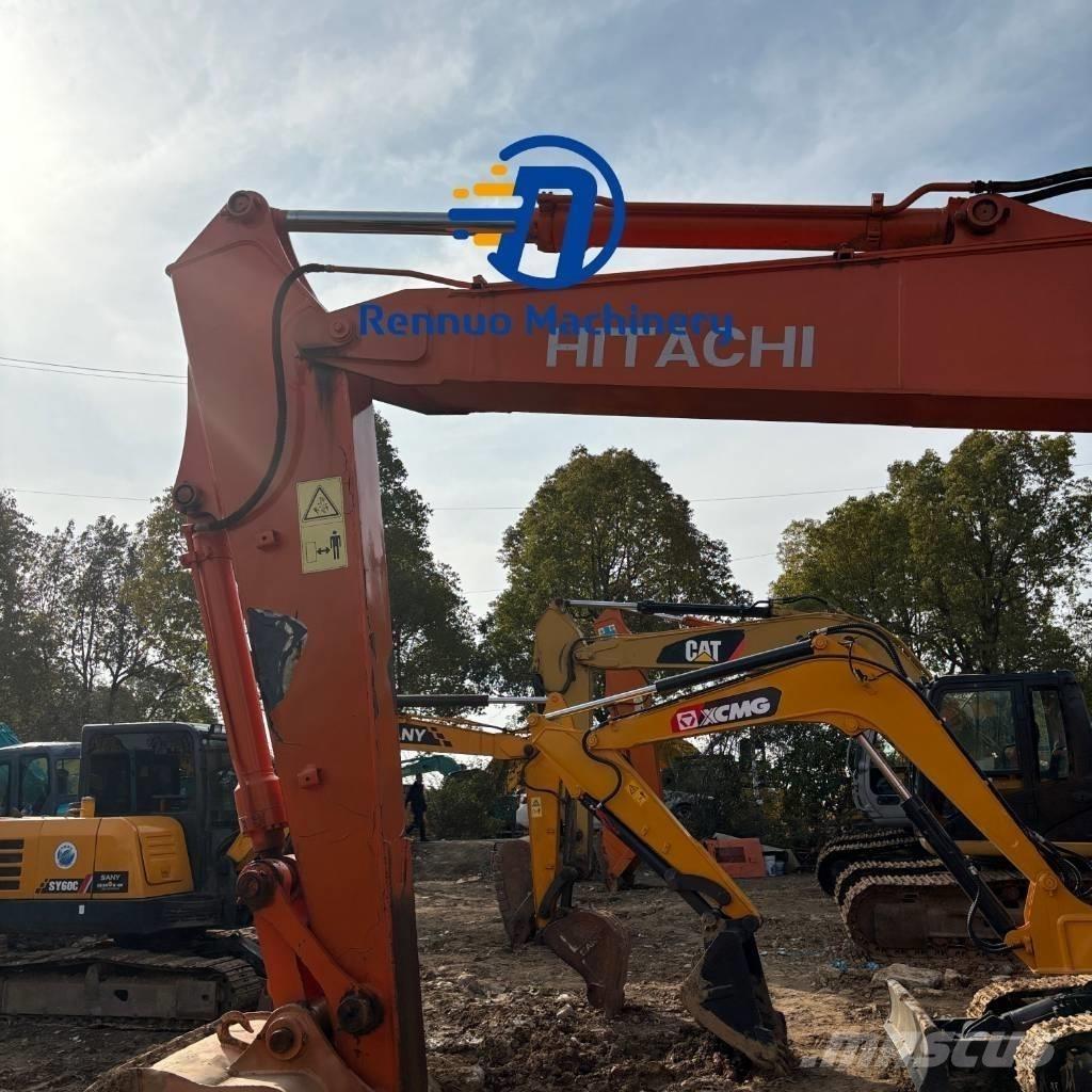 Hitachi ZX 135 US 大型油圧ショベル12t以上（パワーショベル・ユンボ）