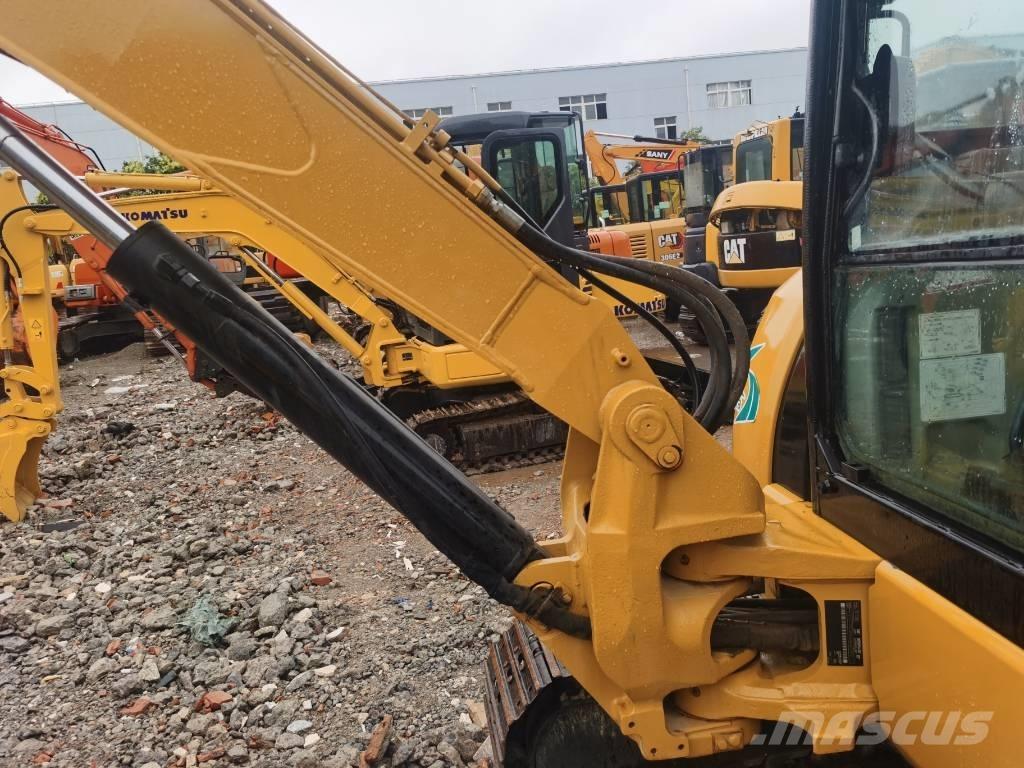 CAT 303.5 E CR ミニ油圧ショベル 7t以下（ミニユンボ・ミニディガー）