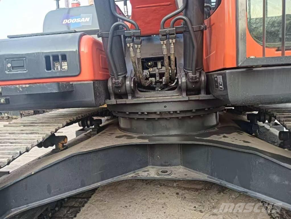 Doosan DX 225 LC-9C 大型油圧ショベル12t以上（パワーショベル・ユンボ）