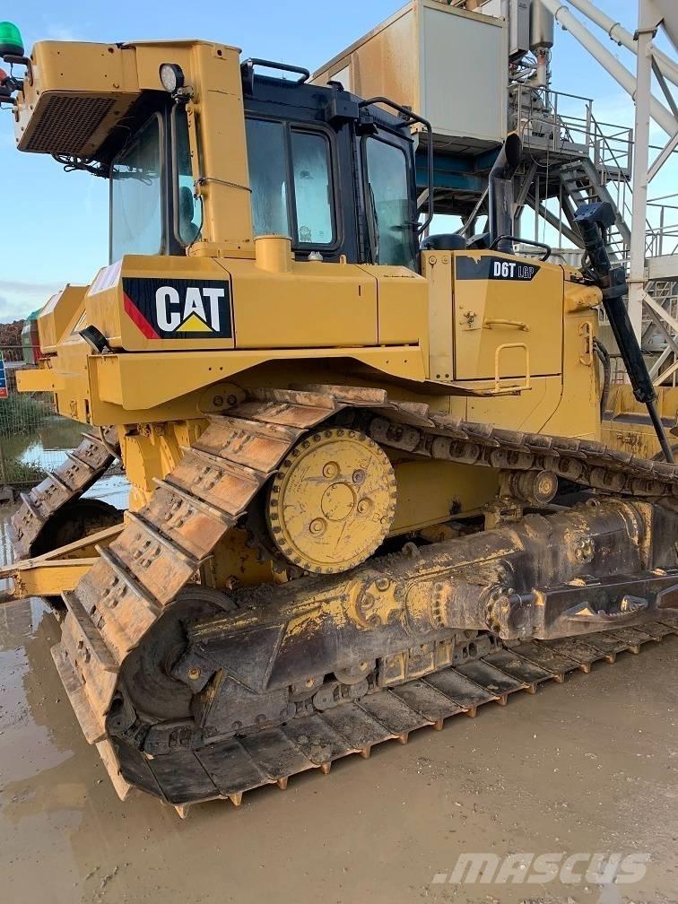 CAT D 6 T LGP ブルドーザー