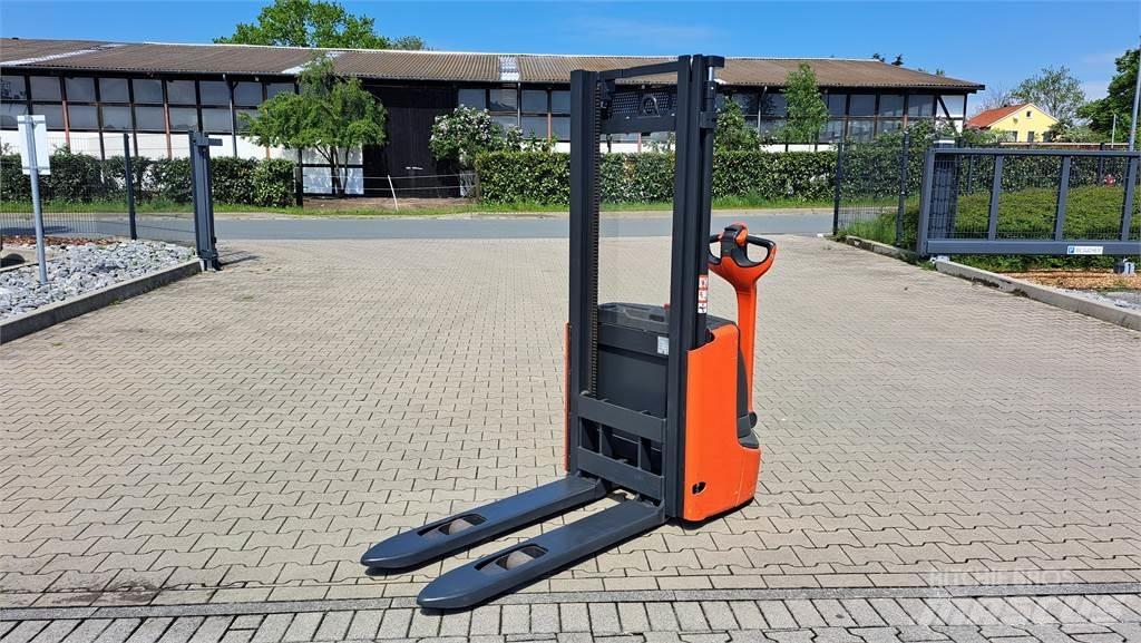 Linde L12- BR1172 ウォーキンフォークリフト