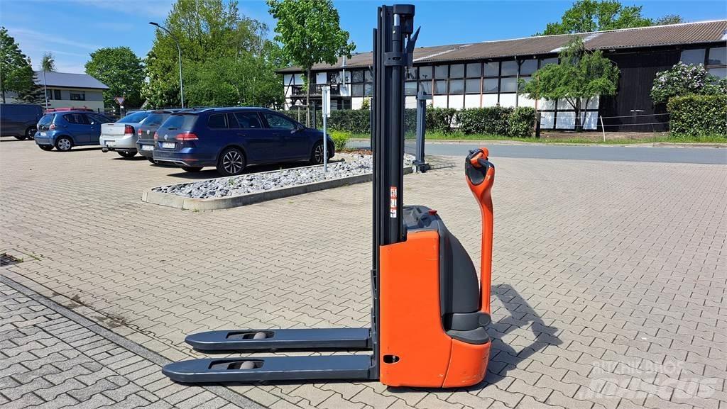 Linde L12- BR1172 ウォーキンフォークリフト