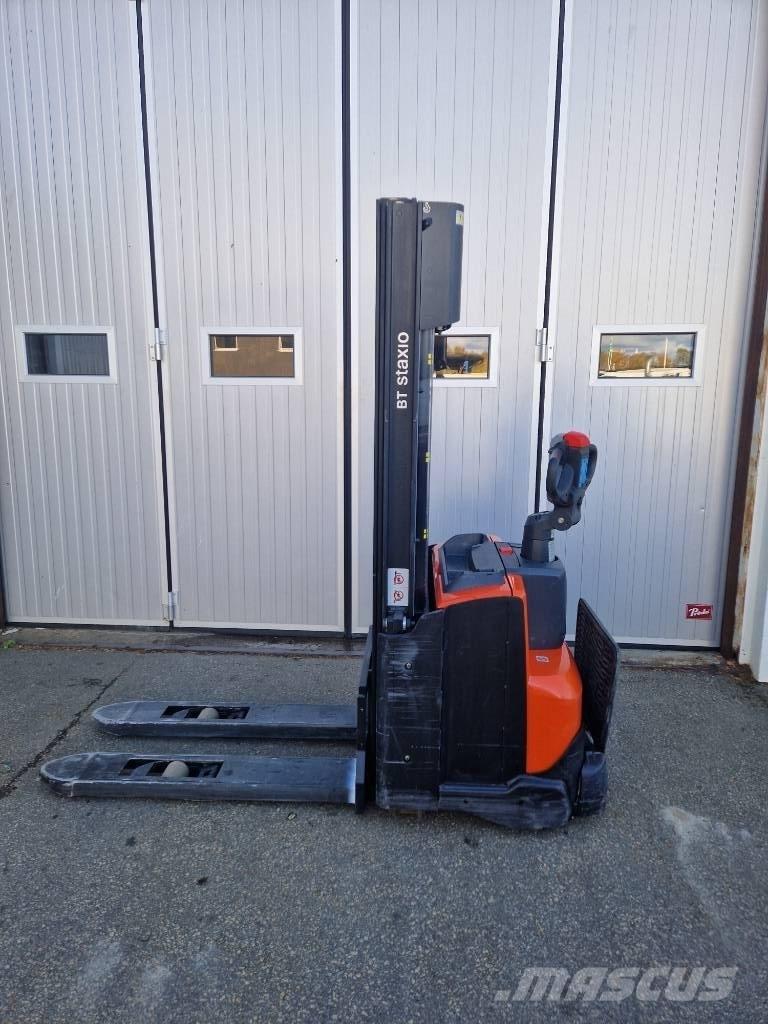 BT SWE 120 L.  57 tim ウォーキンフォークリフト