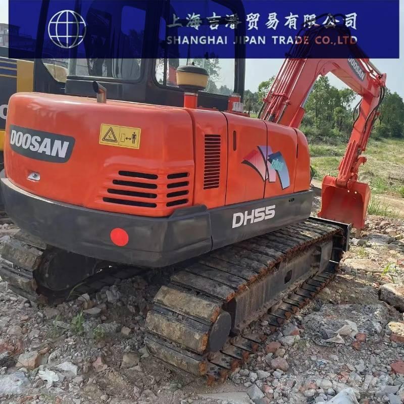 Doosan DH 55 ミニ油圧ショベル 7t以下（ミニユンボ・ミニディガー）