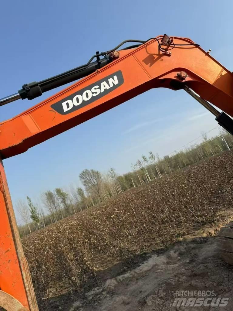 Doosan DX 75-9 C 大型油圧ショベル12t以上（パワーショベル・ユンボ）