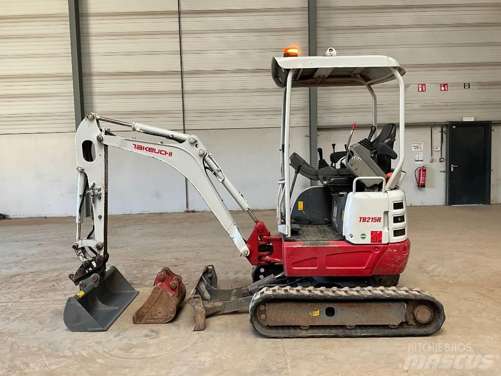Takeuchi TB 215 R ミニ油圧ショベル 7t以下（ミニユンボ・ミニディガー）