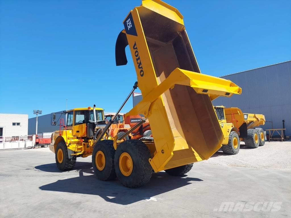 Volvo A 25 E アーティキュレート式ダンプトラック