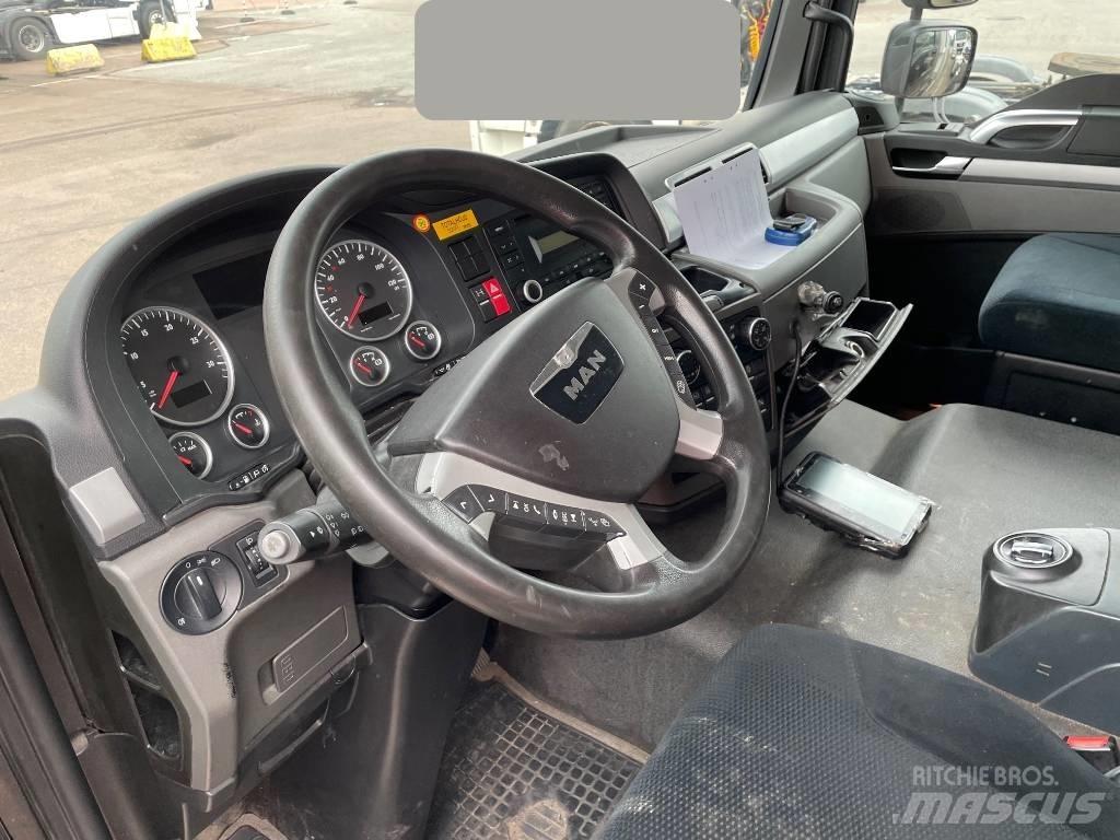 MAN TGL 12.220 BL 冷凍冷蔵車
