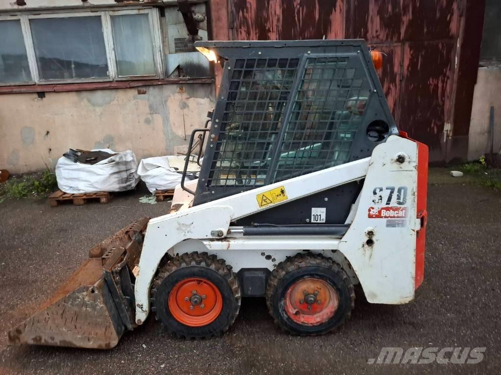 Bobcat S 70 スキッドステアローダー