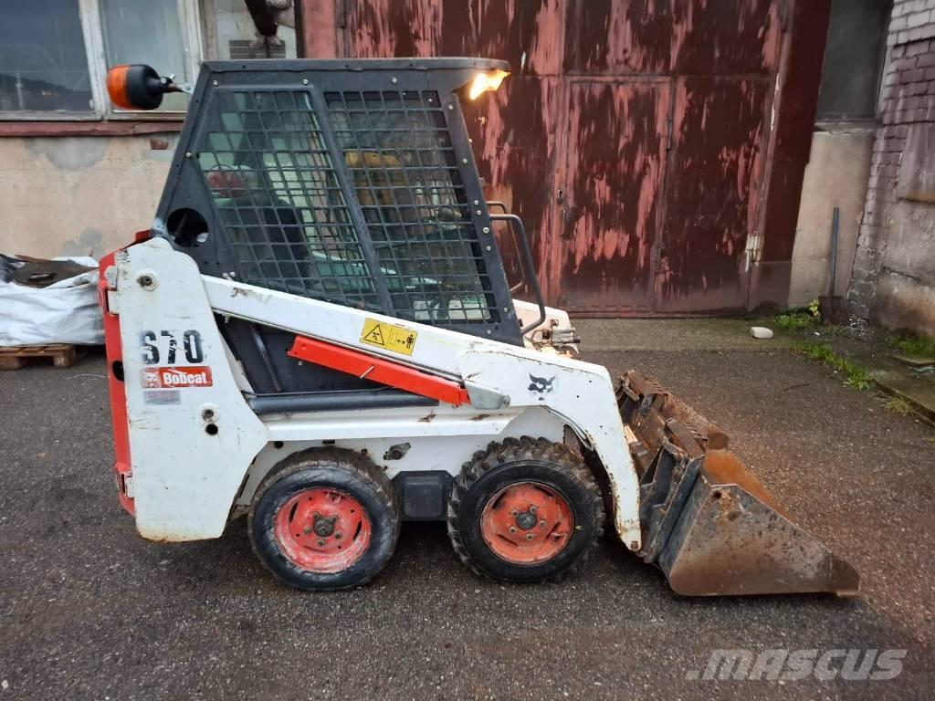 Bobcat S 70 スキッドステアローダー