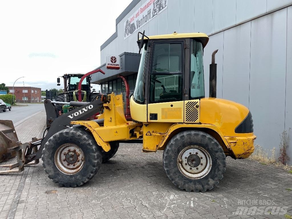 Volvo L 30 B ホイールローダー・タイヤショベル