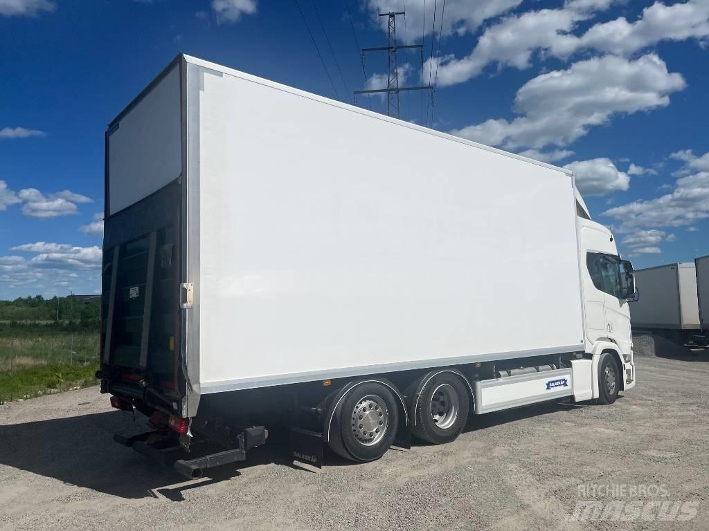 Scania R540B6X2*4NB ボックスボディー、ウイング、箱車