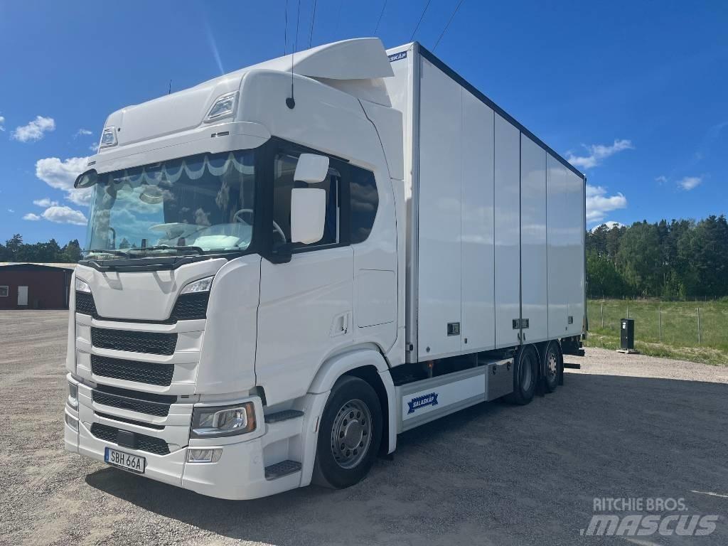 Scania R540B6X2*4NB ボックスボディー、ウイング、箱車