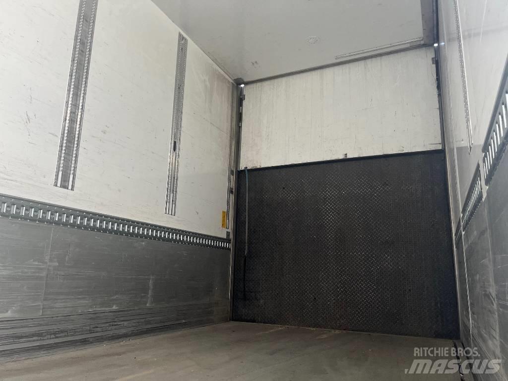 Scania R540B6X2*4NB ボックスボディー、ウイング、箱車