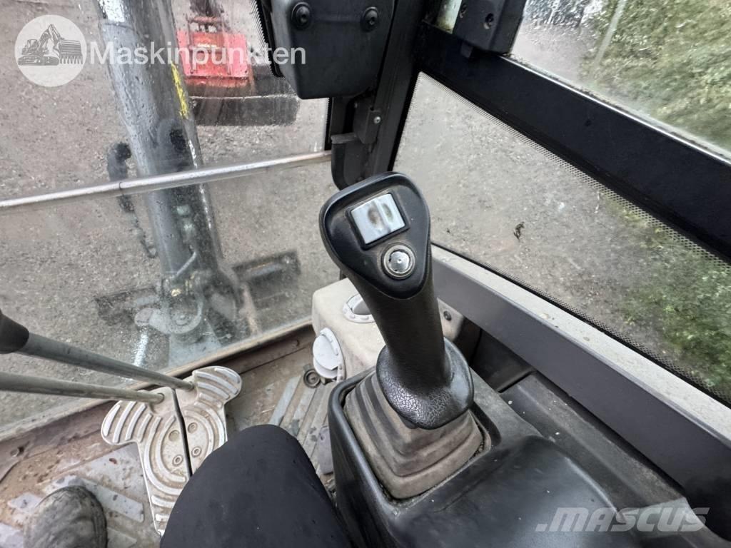New Holland 8560 トラクター