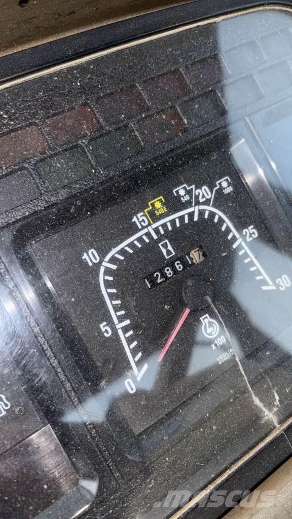 Fiat M100 トラクター